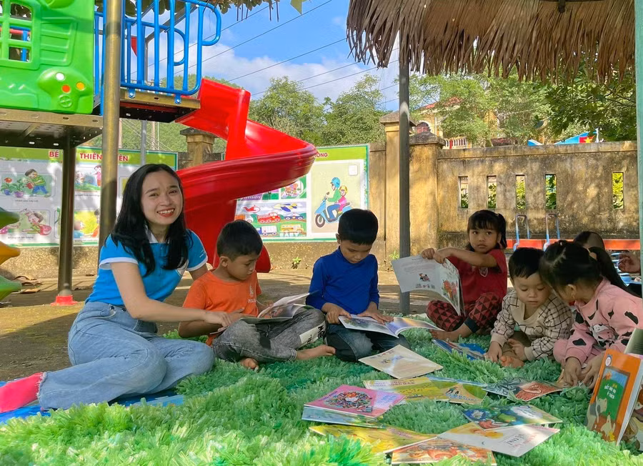 Cô giáo Ngọc Hà là giáo viên trẻ năng động, có nhiều sáng kiến trong dạy học.