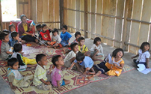Giáo viên vùng ĐBKK nghỉ thai sản có được hưởng chế độ trợ cấp vùng khó?