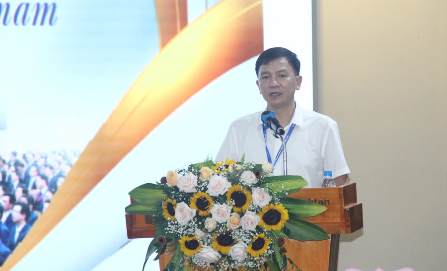 PGS.TS Phạm Quốc Khánh – Phó Cục trưởng Cục Quản lý chất lượng (Bộ GD&amp;ĐT) phát biểu tại Hội thảo.