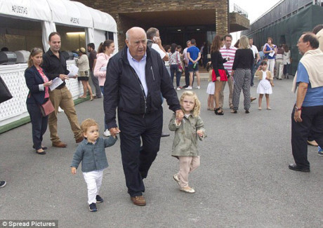 10 dieu it biet ve nguoi giau thu hai the gioi - Anh 6