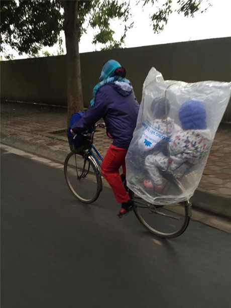 Anh cam dong: Di khap the gian khong ai tot bang me cha - Anh 11