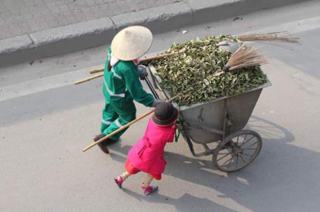 Anh cam dong: Di khap the gian khong ai tot bang me cha - Anh 7