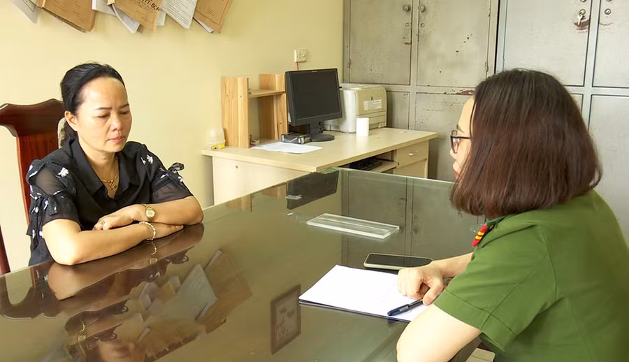 Đối tượng Phạm Thị Thảo tại cơ quan công an.