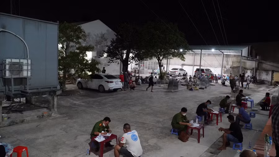 Cơ quan chức năng làm việc với các đối tượng có liên quan.