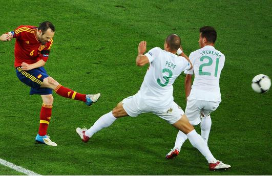 Iniesta đã có một trận đấu khá hay trước BĐN