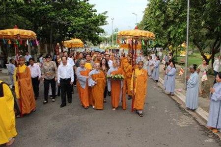 Cung tiến Ngọc Ấn Linh sơn Thánh mẫu tại chùa núi Bà Đen