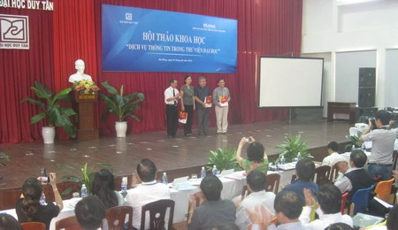 Hội thảo khoa học &quot; Dịch vụ Thông tin trong Thư viện Đại học&quot;