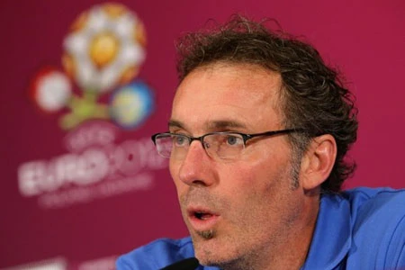 HLV Laurent Blanc thận trọng trước Thụy Điển