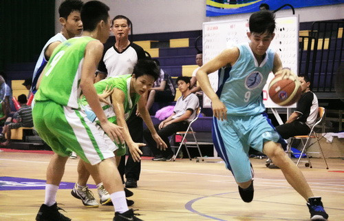 Trận Chung kết hào hứng giữa U17 nam Khánh Hòa và U17 THPT Quốc học Huế. Trận Chung kết hào hứng giữa U17 nam Khánh Hòa và U17 THPT Quốc học Huế.