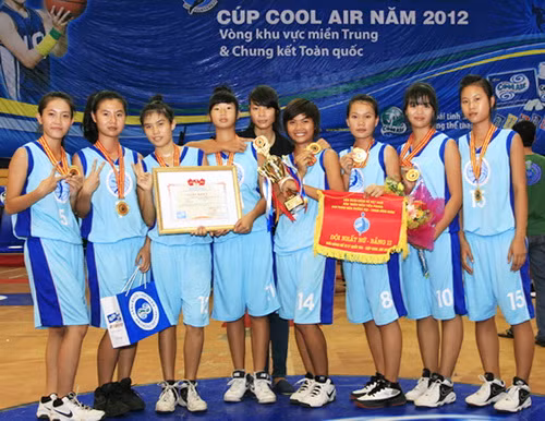 Đội bóng vô địch khu vực miền Trung U17 nữ Bình Thuận.