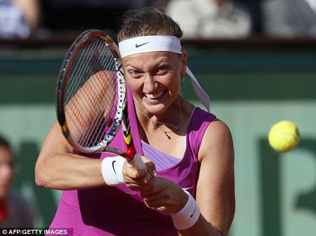 Petra Kvitova gác vợt sau 77 phút thi đấu Petra Kvitova gác vợt sau 77 phút thi đấu