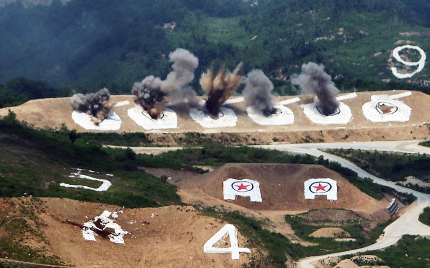 South Korea and the United States stage a live-fire drill in Pocheon