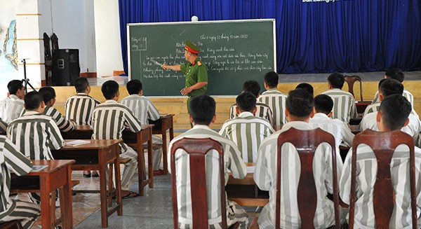 Một lớp XMC cho phạm nhân của Trại giam Đắc Tân. (Ảnh: VT) Một lớp XMC cho phạm nhân của Trại giam Đắc Tân. (Ảnh: VT)