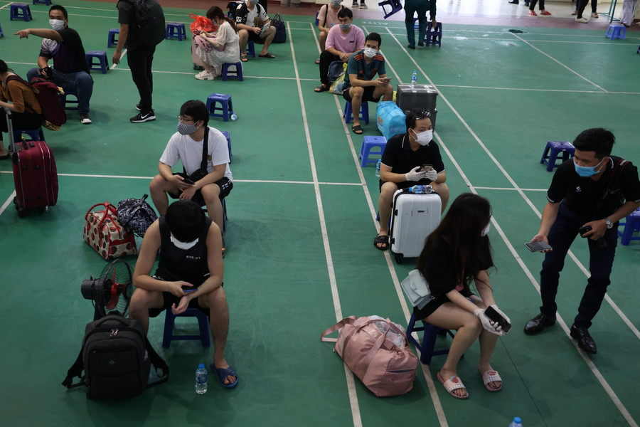 Được biết, trước đó sáng 23/9, quận Thanh Xuân đã tổ chức đón 28 công dân hết cách ly về nơi ở theo đăng ký.