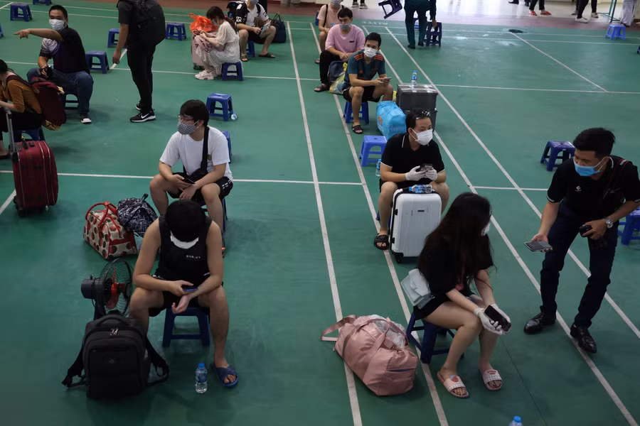 Được biết, trước đó sáng 23/9, quận Thanh Xuân đã tổ chức đón 28 công dân hết cách ly về nơi ở theo đăng ký.