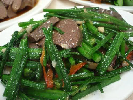 Rau hẹ - vị thuốc rẻ tiền giúp quý ông kéo dài Rau he - vi thuoc re tien giup quy ong keo dai