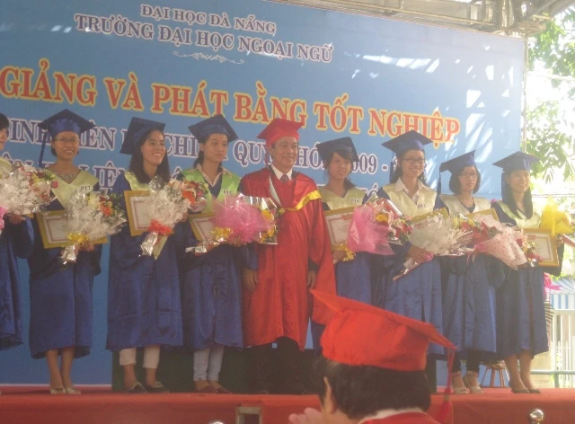 Đón nhận giáo viên tiếng Anh tiểu học theo mô hình mới