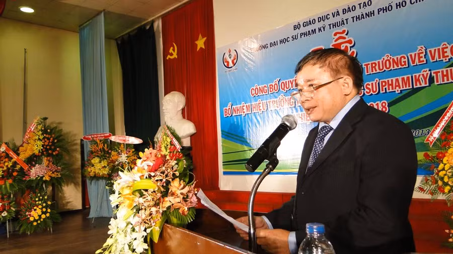 Thứ trưởng Bùi Văn Ga phát biểu tại buổi lễ 123