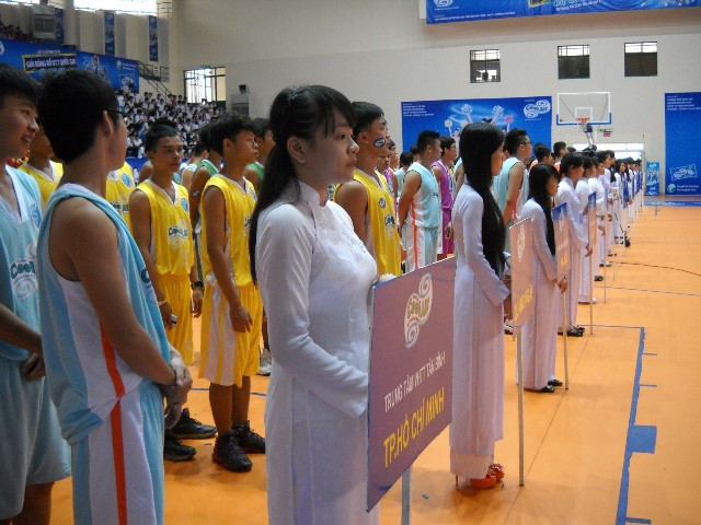 Khai mạc VCK giải bóng rổ U17 Quốc gia – Cup COOL AIR 2013 Khai mạc VCK giải bóng rổ U17 Quốc gia – Cup COOL AIR 2013