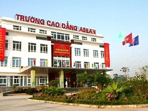 Dừng tuyển sinh và xử phạt Trường Cao đẳng Asean 190 triệu đồng