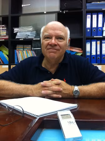 Tiến sĩ Tom MC Caul
