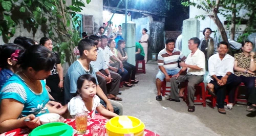 Lay động tình người trong đau thương