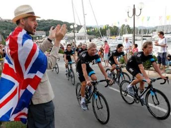 Mây đen doping vẫn che phủ bầu trời Tour de France 2013