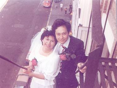 Lý An và cô vợ trẻ trong lễ cưới tại Mỹ cách đây 30 năm Lý An và cô vợ trẻ trong lễ cưới tại Mỹ cách đây 30 năm