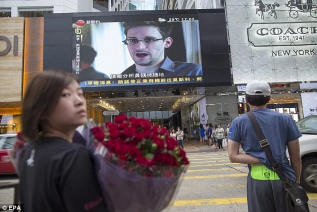 Trò chơi vờn bắt mang tên Snowden