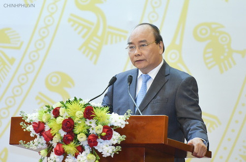 Thủ tướng Nguyễn Xuân Phúc phát biểu tại Hội nghị Thủ tướng Nguyễn Xuân Phúc phát biểu tại Hội nghị