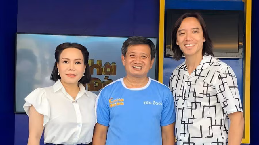 Chiếc xe cứu thương nghệ sĩ Việt Hương dự định tặng ông Đoàn Ngọc Hải có giá hơn 2,5 tỉ đồng. Ảnh: Thanh niên