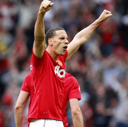 Tottenham gây sốc&quot; khi muốn chiêu mộ Rio Ferdinand