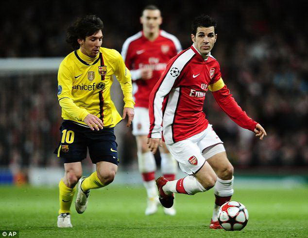 Arsenal lại từ chối bán Fabregas cho Barcelona