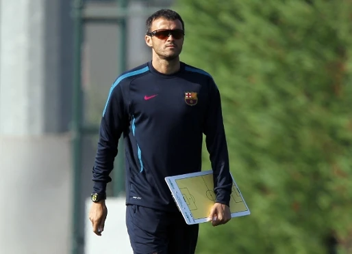 Luis Enrique chính thức dẫn dắt AS Roma