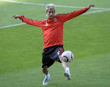 HLV Mourinho: Fabio Coentrao thích hợp với Real Madrid