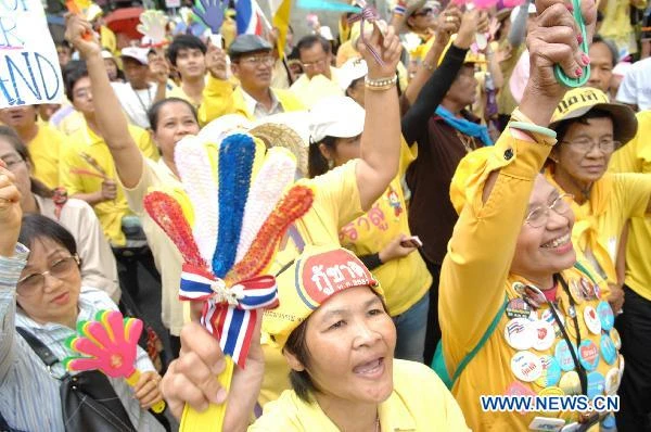 &quot;Áo vàng&quot; đòi loại đền Preah Vihear ra khỏi danh sách di sản thế giới