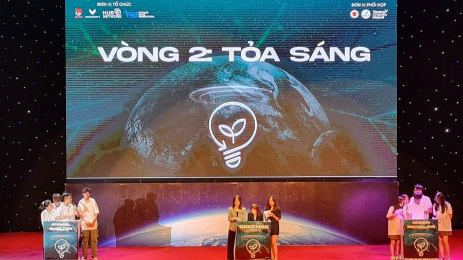 Chung kết cuộc thi Future Blue Innovation 2022 được tổ chức tại Trường Đại học VinUniversity. Chung kết cuộc thi Future Blue Innovation 2022 được tổ chức tại Trường Đại học VinUniversity.