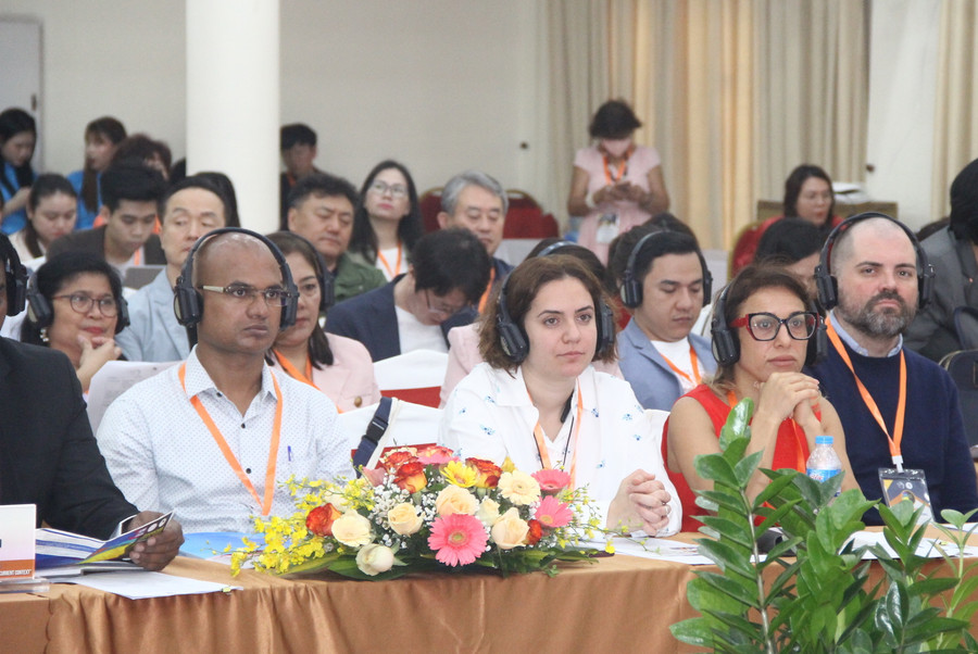 Diễn đàn thu hút nhiều chuyên gia, nhà khoa học, các diễn giả trong nước và quốc tế. Diễn đàn thu hút nhiều chuyên gia, nhà khoa học, các diễn giả trong nước và quốc tế.