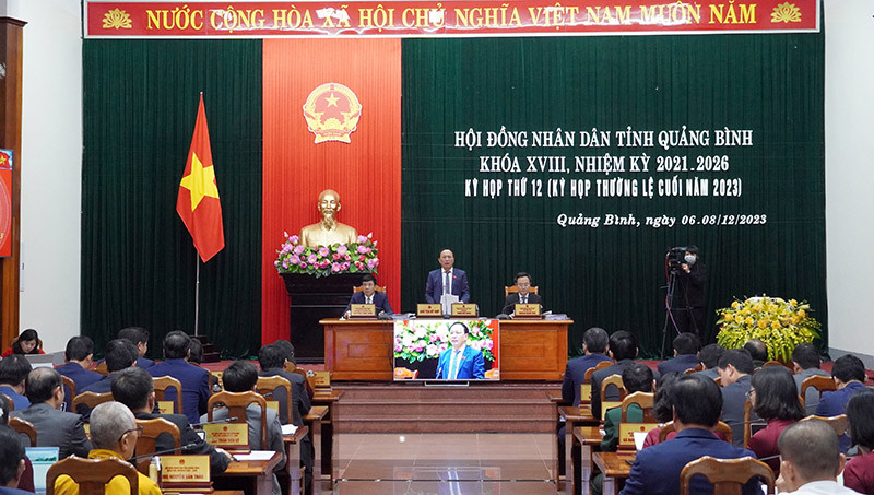 Kỳ họp thứ 12 HĐND tỉnh Quảng Bình diễn ra trong 3 ngày. (Ảnh: Ngọc Mai). Kỳ họp thứ 12 HĐND tỉnh Quảng Bình diễn ra trong 3 ngày. (Ảnh: Ngọc Mai).