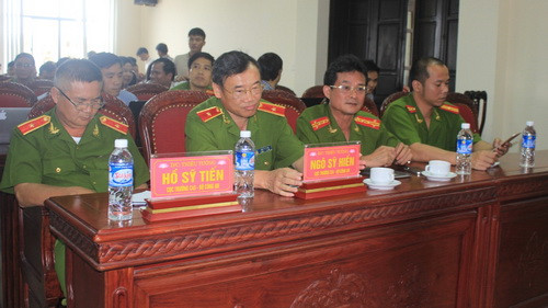 Thiếu tướng Thiếu tướng Hồ Sỹ Tiến, Cục trưởng Cục Cảnh sát hình sự C45 – Bộ Công an tham dự cuộc họp báo Thiếu tướng Thiếu tướng Hồ Sỹ Tiến, Cục trưởng Cục Cảnh sát hình sự C45 – Bộ Công an tham dự cuộc họp báo