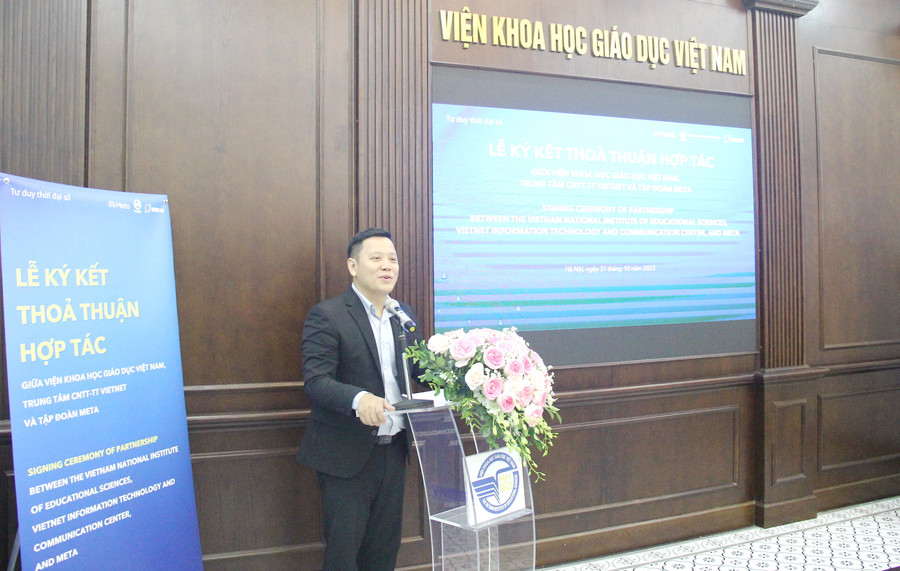 GS.TS Lê Anh Vinh - Viện trưởng Viện khoa học Giáo dục Việt Nam phát biểu tại buổi lễ. GS.TS Lê Anh Vinh - Viện trưởng Viện khoa học Giáo dục Việt Nam phát biểu tại buổi lễ.