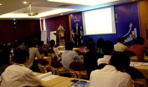 Quang cảnh buổi tập huấn