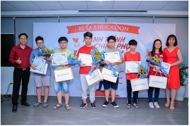 Vinh danh các em học sinh đạt thành tích cao trong năm học 2018 – 2019