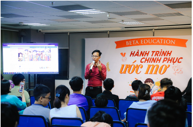 Thầy Quốc Anh giới thiệu cộng đồng “Bí quyết dạy con phát triển toàn diện”