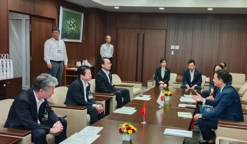 Đoàn công tác Sở GD&ĐT tỉnh Quảng Trị thăm và làm việc với Ủy ban thành phố Higashi Hiroshima, Nhật Bản. Đoàn công tác Sở GD&ĐT tỉnh Quảng Trị thăm và làm việc với Ủy ban thành phố Higashi Hiroshima, Nhật Bản.