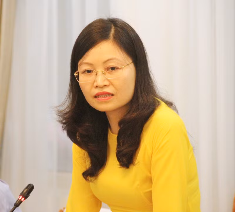 TS Nguyễn Thị Hạnh phát biểu tại buổi lễ nhận Quyết định nhậm chức TS Nguyễn Thị Hạnh phát biểu tại buổi lễ nhận Quyết định nhậm chức