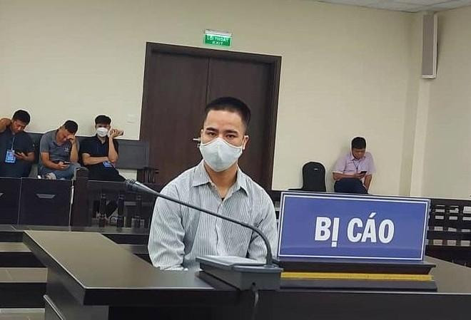 Bị cáo Nguyễn Minh Chức tại phiên tòa xét xử. Ảnh: Lâm Vinh