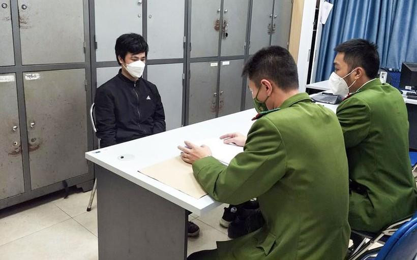 Nguyễn Minh Chức thời điểm bị cơ quan chức năng bắt giữ sau khi gây án.