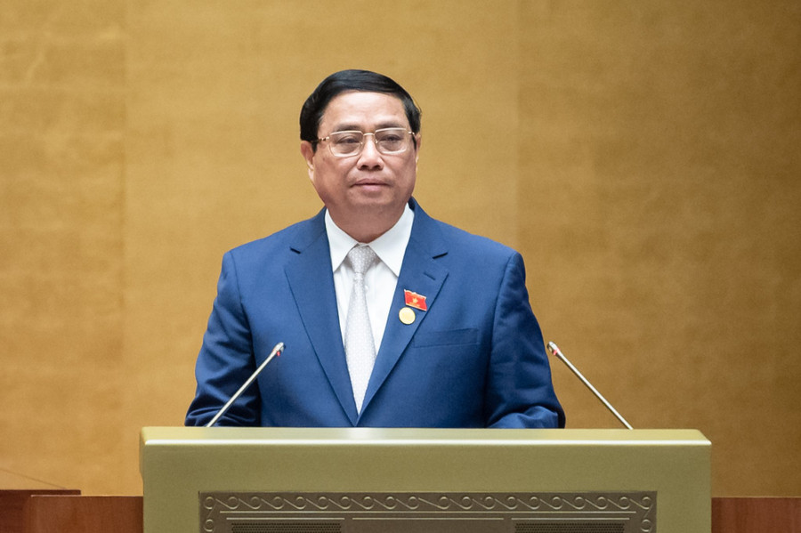 Thủ tướng Phạm Minh Chính báo cáo tại Phiên khai mạc Kỳ họp thứ VI, Quốc hội khóa XV. Thủ tướng Phạm Minh Chính báo cáo tại Phiên khai mạc Kỳ họp thứ VI, Quốc hội khóa XV.