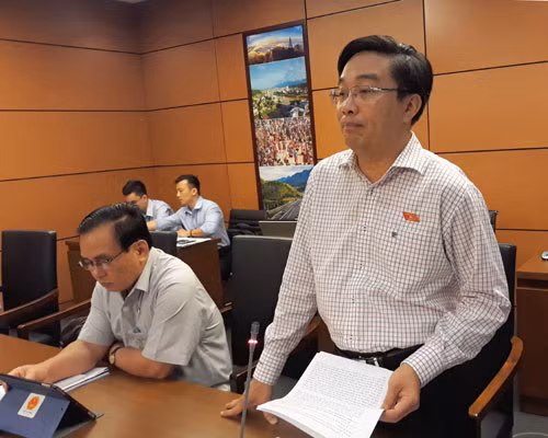 Đại biểu Nguyễn Minh Sơn